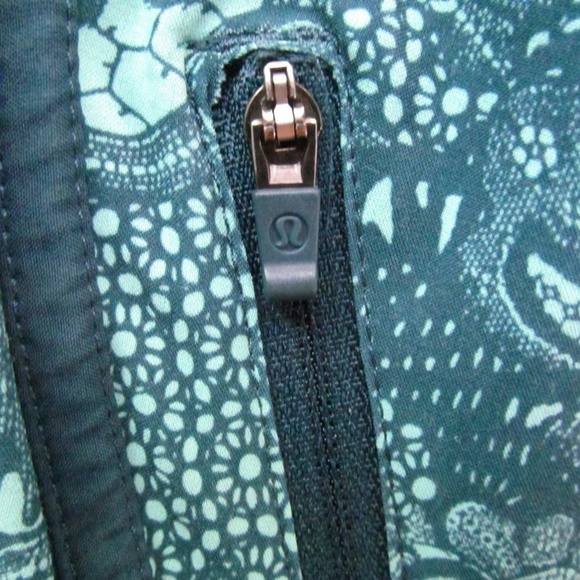 LULULEMON Tracker Shorts IV Pretty Lace Bali Breeze Alberta Lake Run Gym Lift 4 - Picture 8 of 10